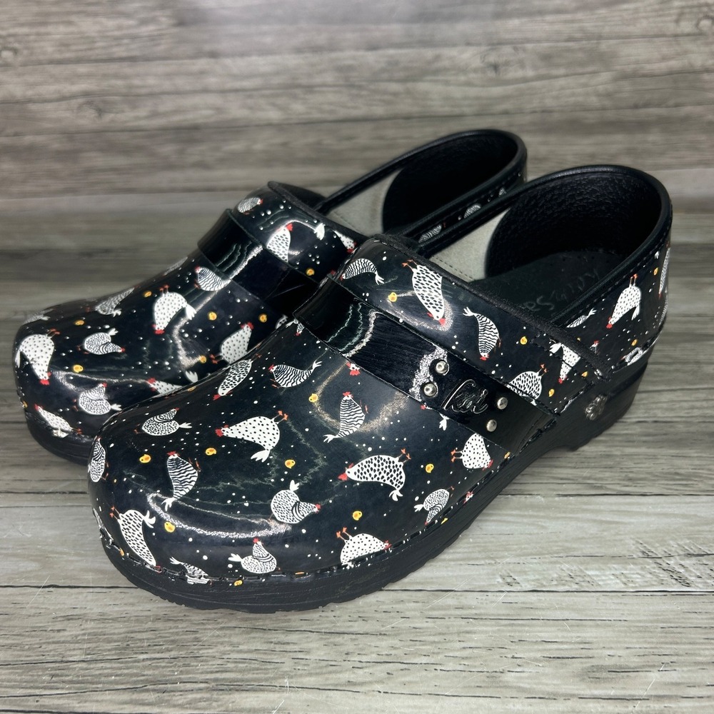 Sanita Koi Black Patent Leather Chicken Nursing Clogs Women's Size 36 US 6